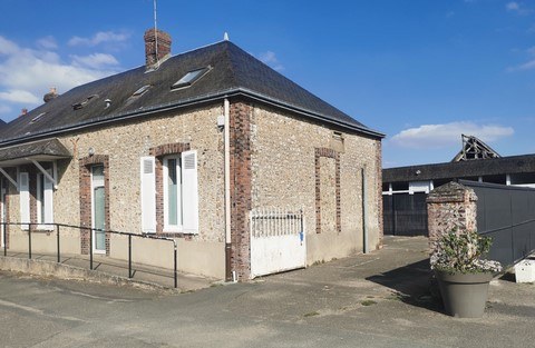 Extérieur  Maison location proche illiers